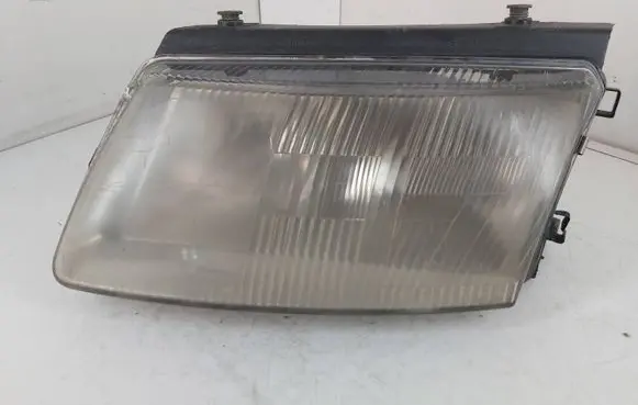 Volkswagen PASSAT B5 Headlight/headlamp 14869100