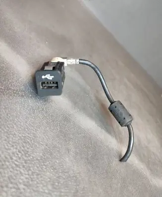 BMW 5 F10 F11 USB socket connector 916719601