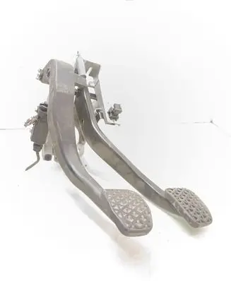 BMW 3 E90 E91 Pedal assembly 42322403