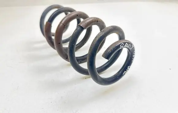 Toyota RAV 4 (XA30) Rear coil spring