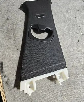 BMW 3 F30 F35 F31 (B) pillar trim (top) 7220998 52107010