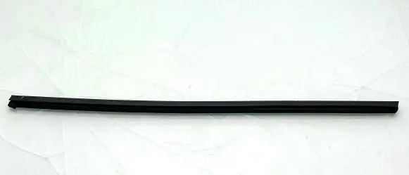 KIA Sorento Front door glass trim molding 82241C5000 15090412104