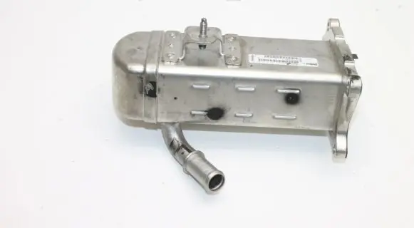 Ford Kuga I EGR valve cooler V29004027