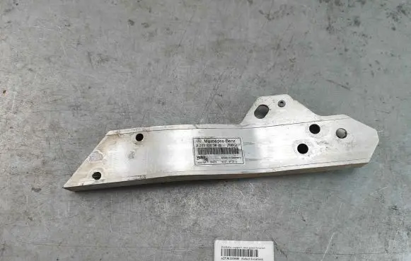 Mercedes-Benz GLC X253 C253 Radiator support slam panel bracket a2536203800