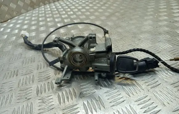 Opel Frontera B Ignition lock