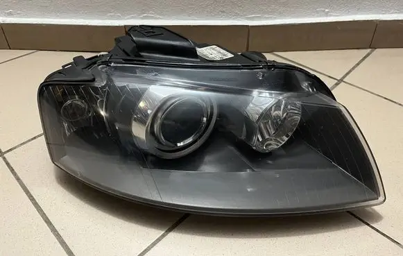 Audi A3 S3 8P Headlight/headlamp 8P0941030R