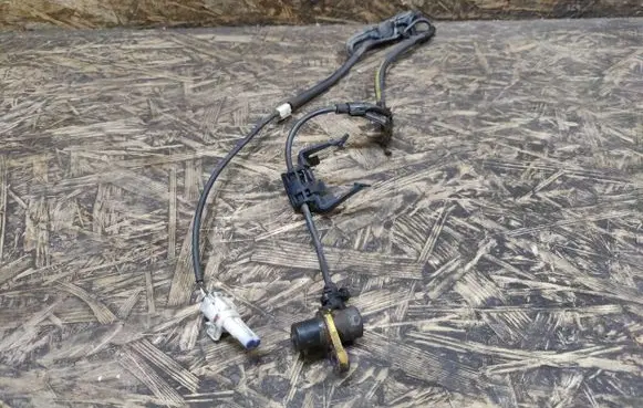 Toyota Solara ABS brake wheel speed sensor 8954206010
