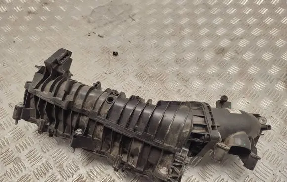 BMW 5 F10 F11 Intake manifold 7807991 11617807991