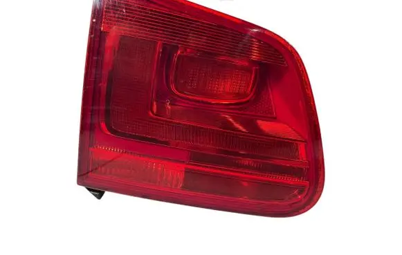 Volkswagen Tiguan Tailgate rear/tail lights 5N0945309 A046341 3191