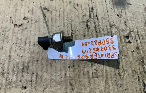Mercedes-Benz C W204 Fuel main line pipe 9307Z521A