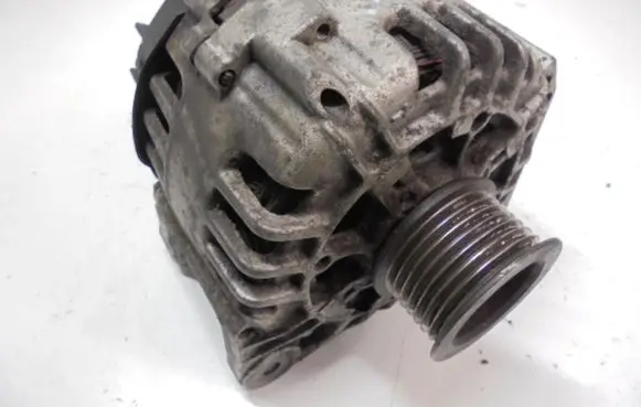 Renault Scenic II - Grand scenic II Generator/alternator 8200495305