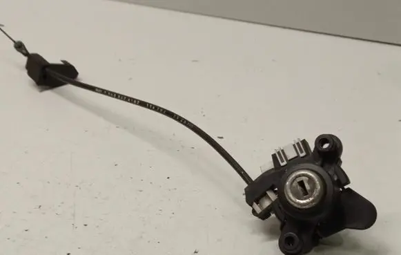 BMW 5 E60 E61 Tailgate exterior lock 