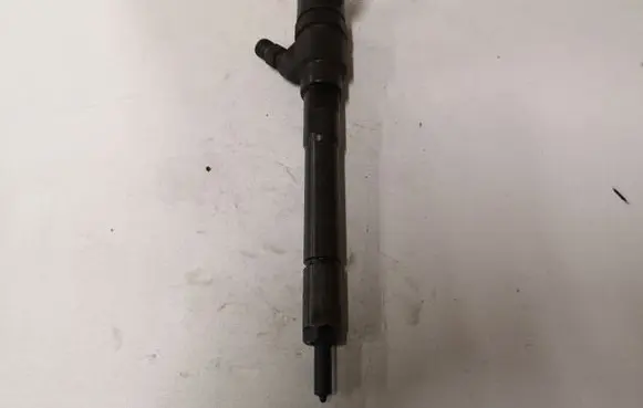 KIA Sportage Fuel injector 0445110258