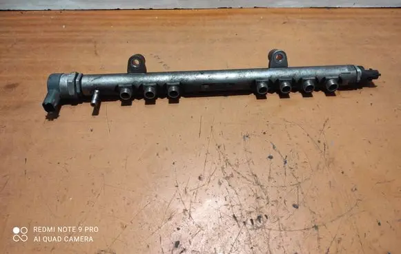Volvo V50 Fuel main line pipe 0094511 009451L2 0445215025