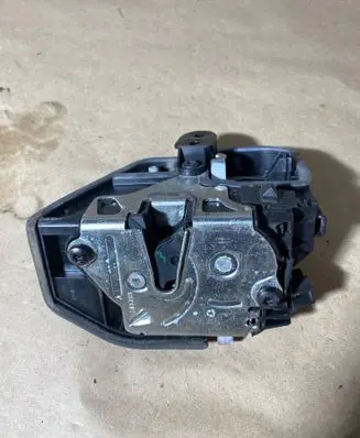 BMW 7 E65 E66 Rear door lock 7036171