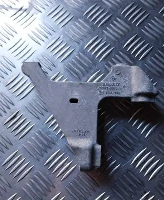 Opel Vivaro Gearbox mounting bracket 244834609R 93450725