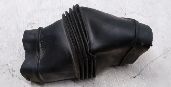 Volvo S80 Air intake hose/pipe 30748216