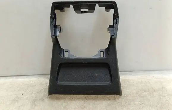 Audi A3 8Y Rear air vent grill 8Y0864376C