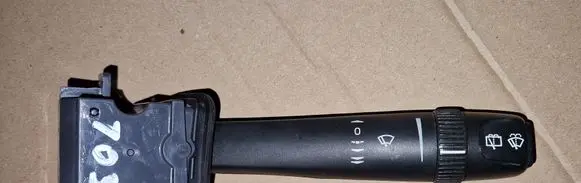 Volvo V70 Wiper control stalk 9452391