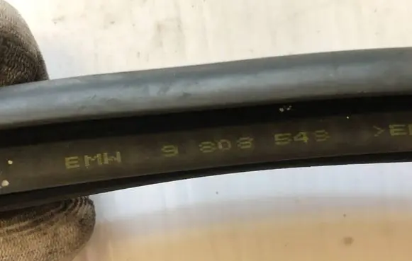 Mini Cooper Countryman R60 Front door rubber seal 9808548