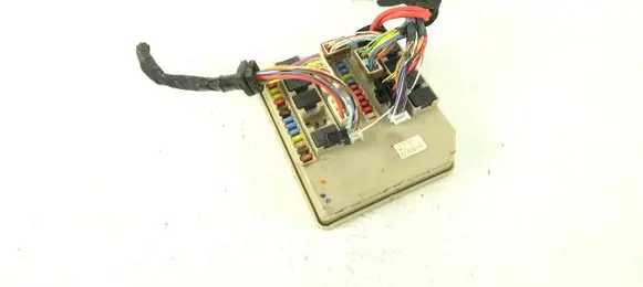 Renault Clio III BSM Control unit 674661C