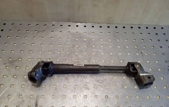 Nissan Qashqai+2 Steering column universal joint