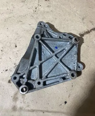 Fiat Punto (188) Engine mounting bracket 73502146 R3083A01