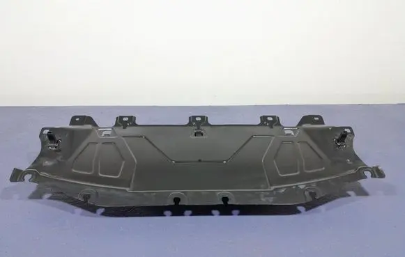 BMW Z4 E85 E86 Front underbody cover/under tray 7436781
