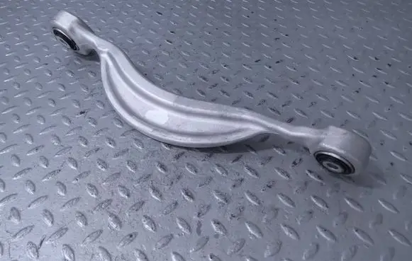 Audi Q7 4M Rear control arm 4M0501529L