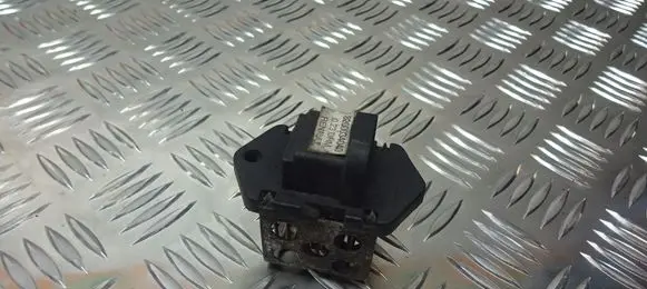Nissan Primera Coolant fan relay 8200034040