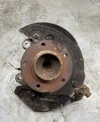 BMW 3 E90 E91 Front wheel hub 