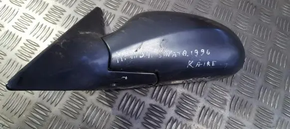 Hyundai Sonata Front door electric wing mirror e13010080