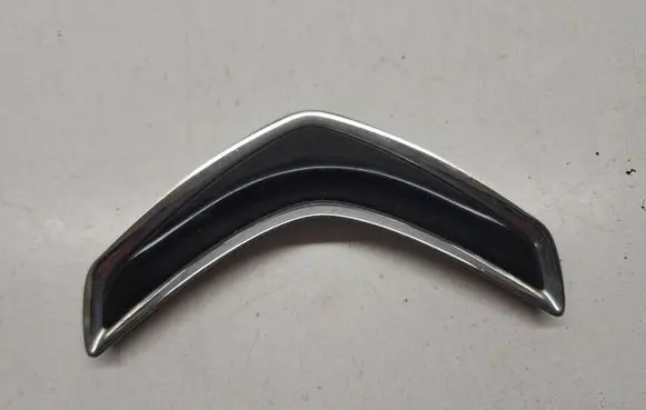 Citroen C4 III e-C4 Manufacturer badge logo/emblem 9805385877