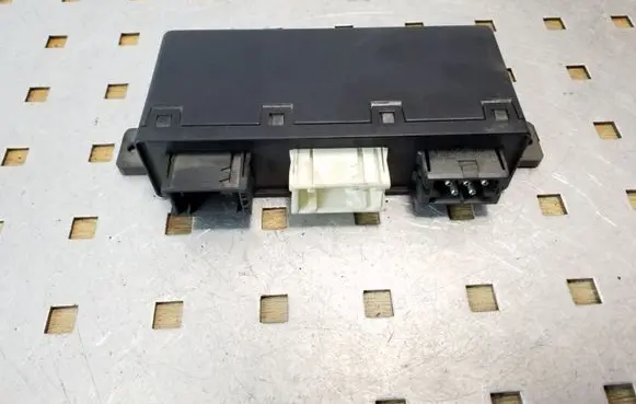 BMW 5 E39 Comfort/convenience module 613569042559 689667