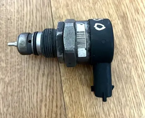 Fuel pressure sensor