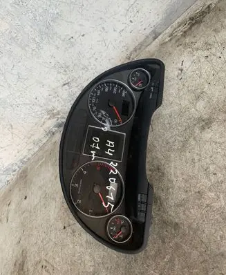 Audi A4 S4 B7 8E 8H Speedometer (instrument cluster) 8e0920932