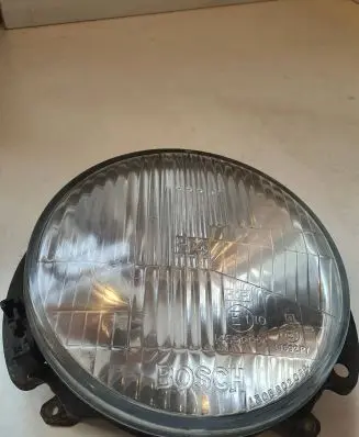 Volkswagen Polo I 86 Headlight/headlamp 14592R20