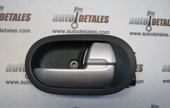 Mitsubishi Colt Front door interior handle