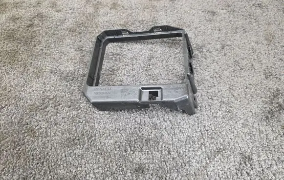Renault Captur II Fuse box cover 284C03643R