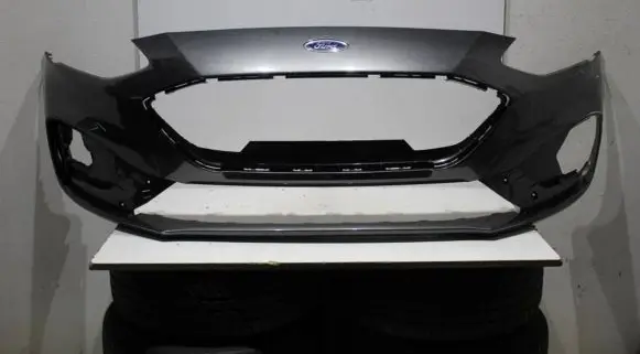 Ford Focus Front bumper JX7B17757S