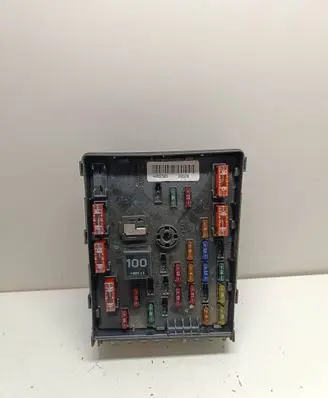 Volkswagen PASSAT B6 Fuse module 3C0937125 63592777