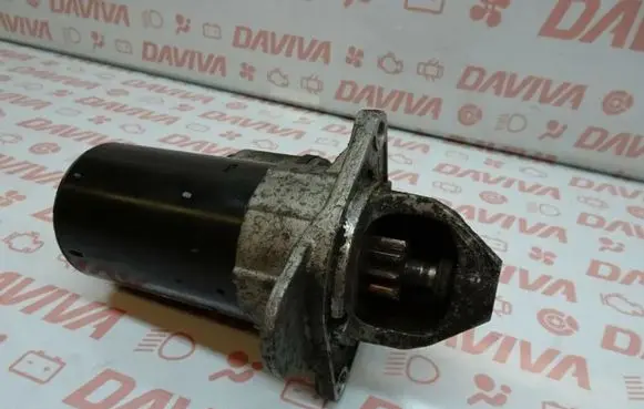 Opel Meriva B Starter motor 55566800 0001107493
