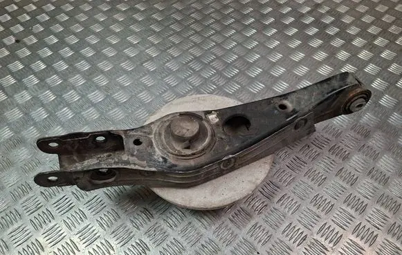 KIA Sorento Rear upper control arm/wishbone 