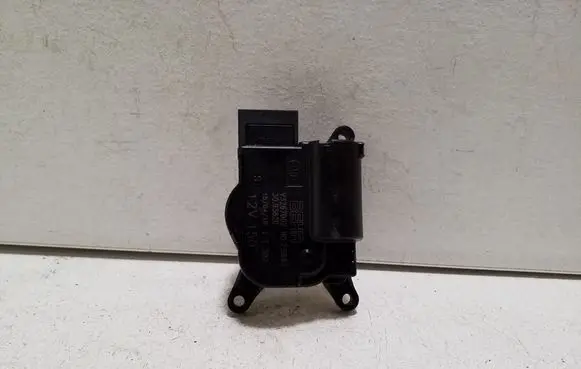 Audi A1 Air flap motor/actuator V3267002 9025843