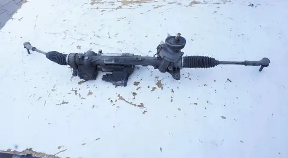 Volkswagen Golf V Steering rack 1K1909144F
