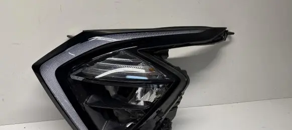 KIA Sportage Headlight/headlamp 92101R2000