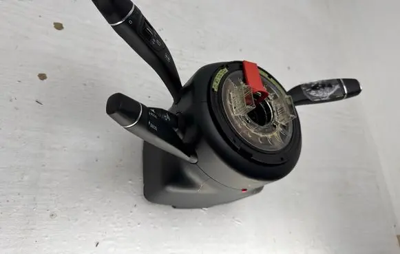 Mercedes-Benz E W212 Wiper turn signal indicator stalk/switch A2129005731 Q001ZGS001 1901214037