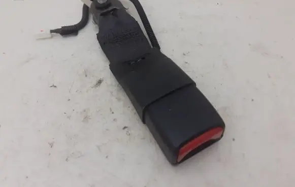 Honda Insight Rear seatbelt buckle 1056783