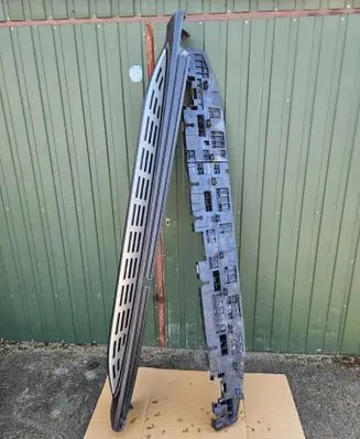 Mercedes-Benz GLE W167 Side skirt front trim 2020070872 141011277 A1676900304