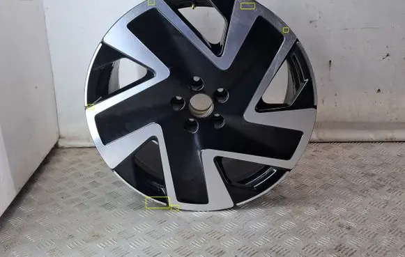 R20 alloy rim
